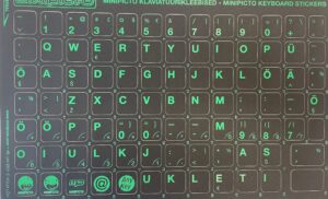 Klaviatuurikleebised Eesti, taust must tähed roheline